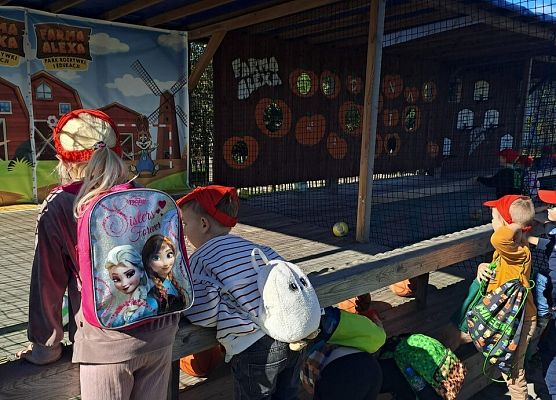 Grafika 7: 24.09.2025 Wycieczka na Farmę Alexa gr III