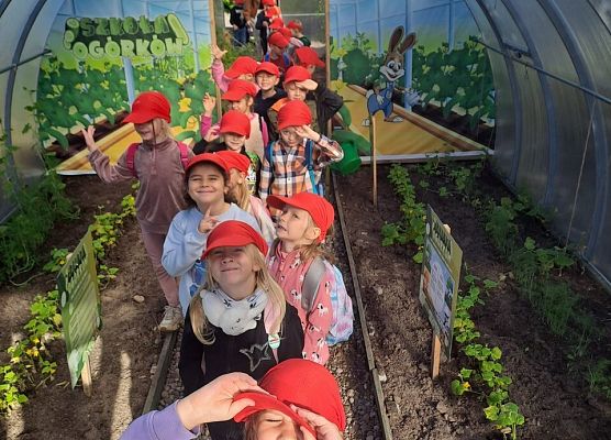 Grafika 37: 24.09.2025 Wycieczka na Farmę Alexa gr III