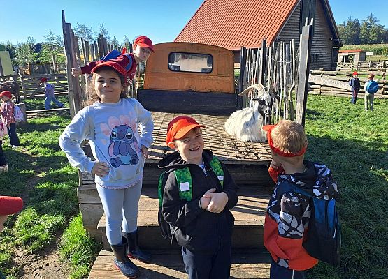 Grafika 59: 24.09.2025 Wycieczka na Farmę Alexa gr III