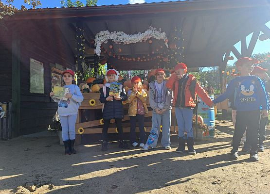 Grafika 75: 24.09.2025 Wycieczka na Farmę Alexa gr III