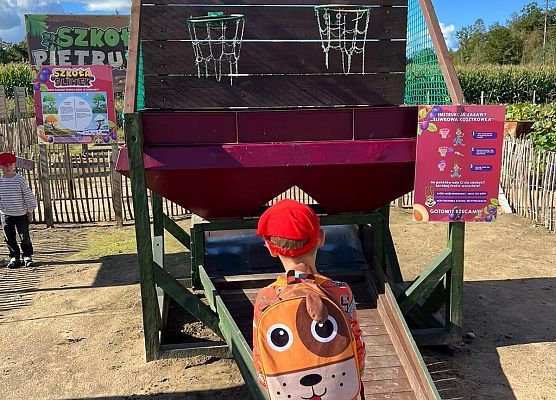 Grafika 89: 24.09.2025 Wycieczka na Farmę Alexa gr III