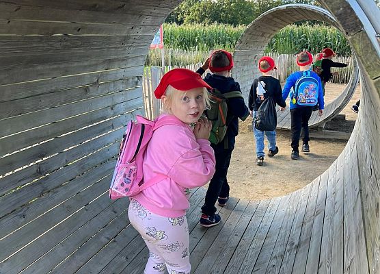 Grafika 87: 24.09.2025 Wycieczka na Farmę Alexa gr III