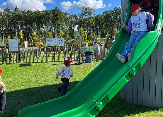 Grafika 91: 24.09.2025 Wycieczka na Farmę Alexa gr III