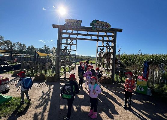 Grafika 101: 24.09.2025 Wycieczka na Farmę Alexa gr III