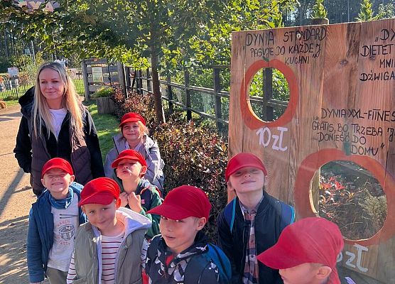 Grafika 142: 24.09.2025 Wycieczka na Farmę Alexa gr III