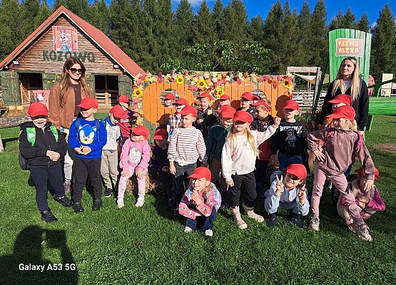 Grafika 151: 24.09.2025 Wycieczka na Farmę Alexa gr III