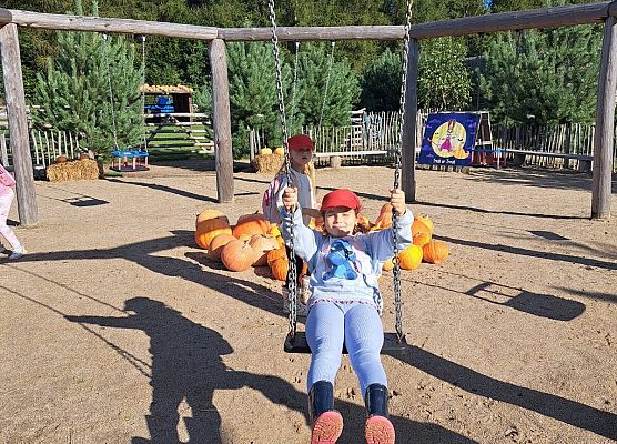 Grafika 153: 24.09.2025 Wycieczka na Farmę Alexa gr III