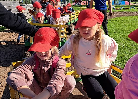 Grafika 168: 24.09.2025 Wycieczka na Farmę Alexa gr III