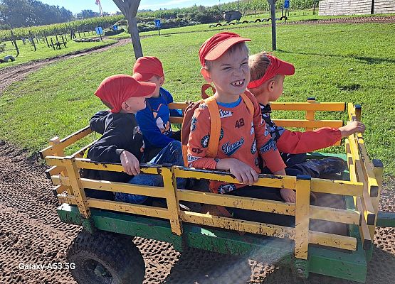 Grafika 169: 24.09.2025 Wycieczka na Farmę Alexa gr III