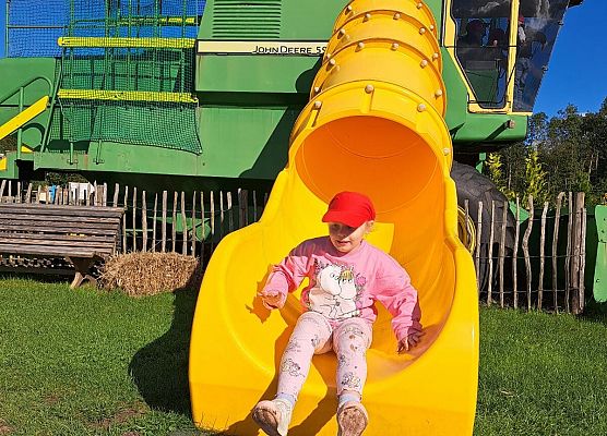 Grafika 180: 24.09.2025 Wycieczka na Farmę Alexa gr III