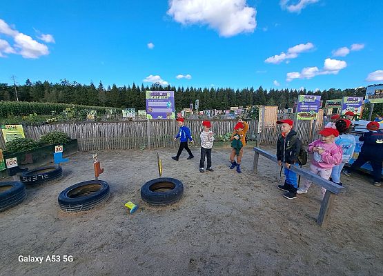 Grafika 192: 24.09.2025 Wycieczka na Farmę Alexa gr III