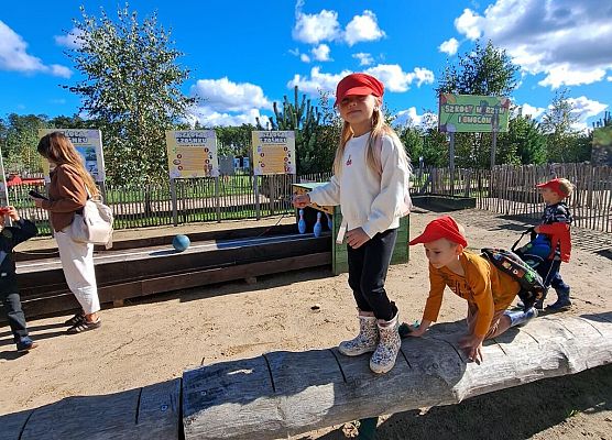 Grafika 195: 24.09.2025 Wycieczka na Farmę Alexa gr III