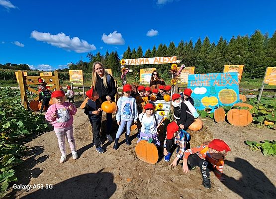 Grafika 203: 24.09.2025 Wycieczka na Farmę Alexa gr III