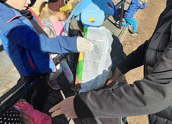 Grafika 13: 26.09.2025 Udział przedszkolaków w akcji „Sprzątanie świata"