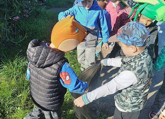 Grafika 16: 26.09.2025 Udział przedszkolaków w akcji „Sprzątanie świata"