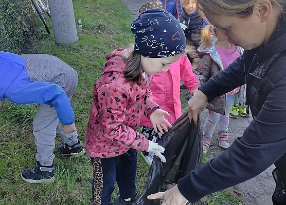 Grafika 23: 26.09.2025 Udział przedszkolaków w akcji „Sprzątanie świata"