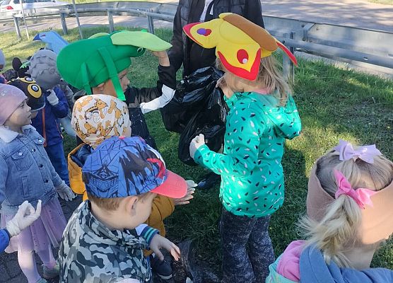 Grafika 28: 26.09.2025 Udział przedszkolaków w akcji „Sprzątanie świata"