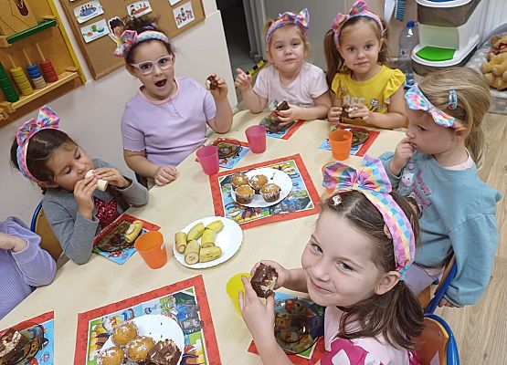 Grafika 40: 30.09.2025 Dzień Chłopaka w naszym przedszkolu!