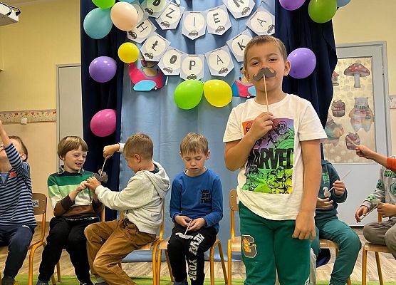 Grafika 50: 30.09.2025 Dzień Chłopaka w naszym przedszkolu!