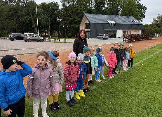 Grafika 6: 30.09.2025 Sportowe emocje na stadionie w Charbrowie!