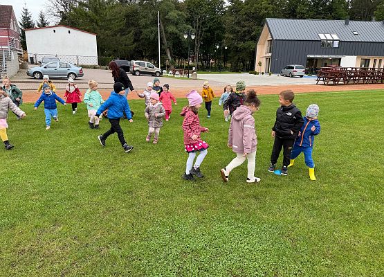 Grafika 14: 30.09.2025 Sportowe emocje na stadionie w Charbrowie!