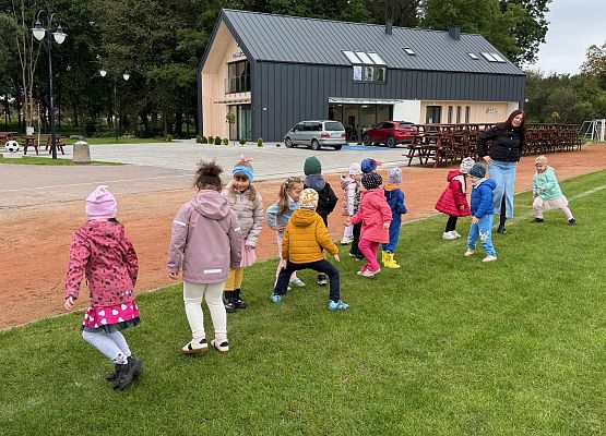 Grafika 30: 30.09.2025 Sportowe emocje na stadionie w Charbrowie!