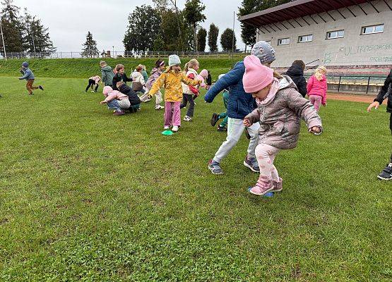 Grafika 35: 30.09.2025 Sportowe emocje na stadionie w Charbrowie!
