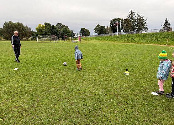 Grafika 57: 30.09.2025 Sportowe emocje na stadionie w Charbrowie!