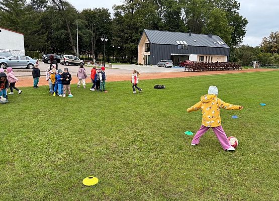Grafika 59: 30.09.2025 Sportowe emocje na stadionie w Charbrowie!