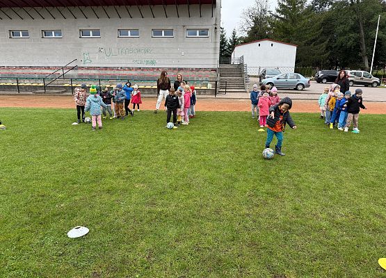 Grafika 62: 30.09.2025 Sportowe emocje na stadionie w Charbrowie!