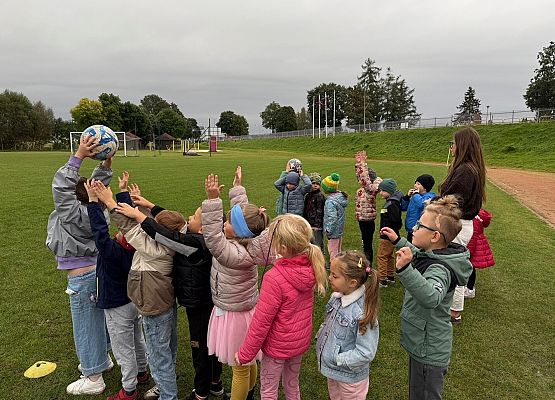Grafika 68: 30.09.2025 Sportowe emocje na stadionie w Charbrowie!