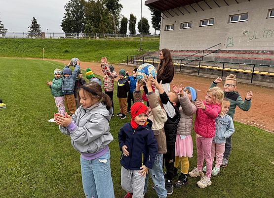 Grafika 69: 30.09.2025 Sportowe emocje na stadionie w Charbrowie!