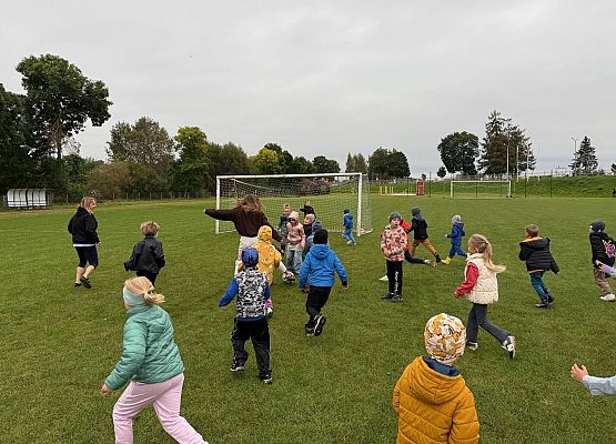 Grafika 88: 30.09.2025 Sportowe emocje na stadionie w Charbrowie!