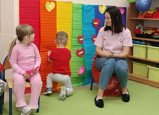 Grafika 34: 02.10.2025 Dzień kolorów szczęścia w naszym przedszkolu!