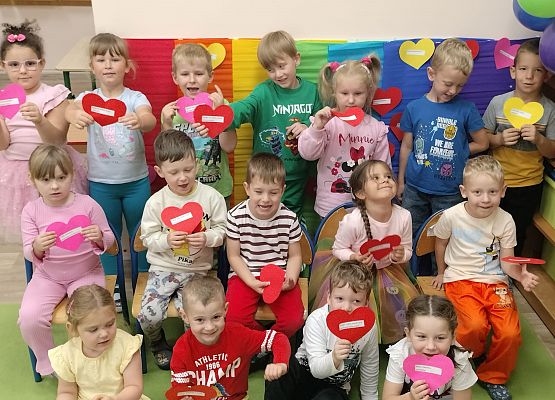 Grafika 36: 02.10.2025 Dzień kolorów szczęścia w naszym przedszkolu!