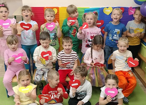 Grafika 38: 02.10.2025 Dzień kolorów szczęścia w naszym przedszkolu!