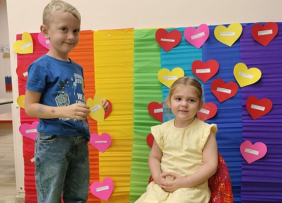 Grafika 42: 02.10.2025 Dzień kolorów szczęścia w naszym przedszkolu!