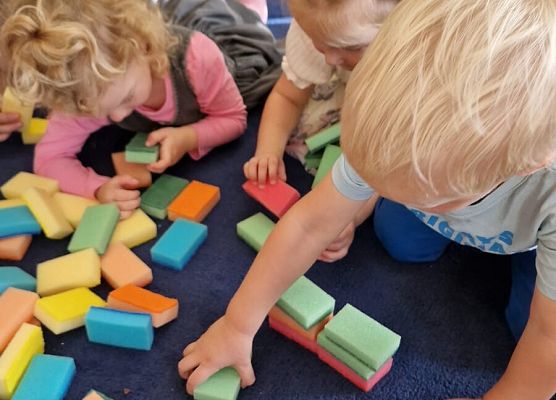 Grafika 76: 02.10.2025 Dzień kolorów szczęścia w naszym przedszkolu!