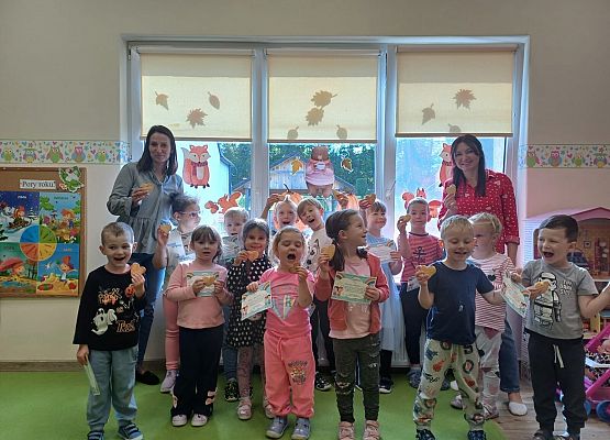 Grafika 3: 03.10.2025 Zakończenie Tygodnia Szcześcia gr II