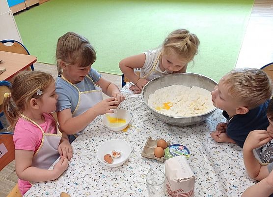 Grafika 10: 03.10.2025 Zakończenie Tygodnia Szcześcia gr II