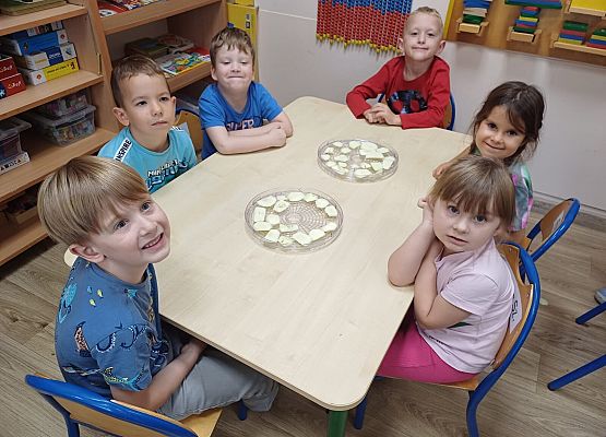 Grafika 4: 08.10.2025 Owocowe herbatki z suszonych owoców gr II