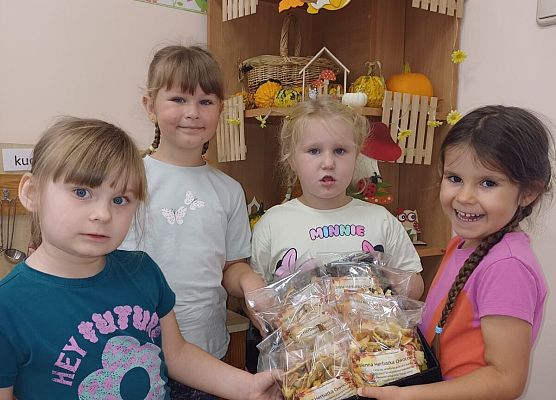 Grafika 26: 08.10.2025 Owocowe herbatki z suszonych owoców gr II