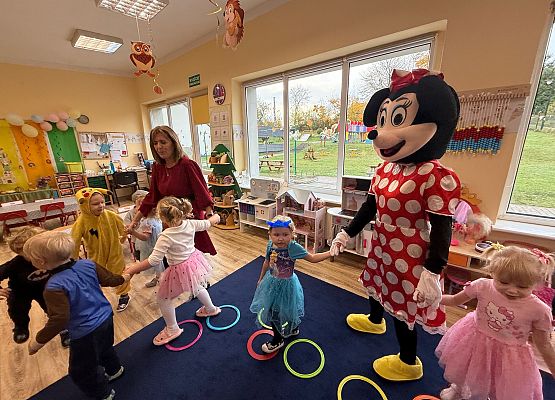 Grafika 32: 05.11.2025 Dzień Postaci z Bajek gr I