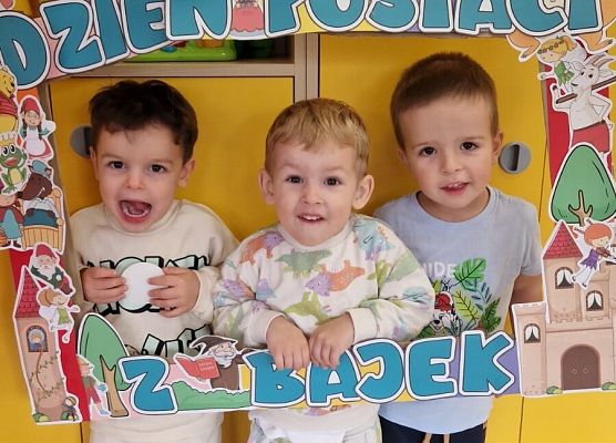 Grafika 7: 05.11.2025 Dzień Postaci z Bajek gr I