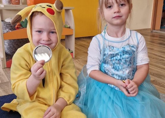 Grafika 25: 05.11.2025 Dzień Postaci z Bajek gr I