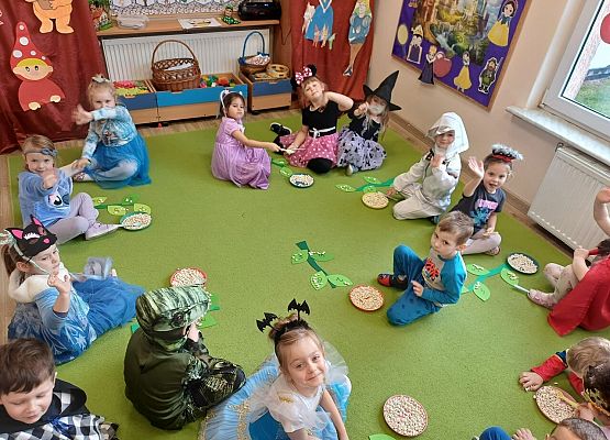 Grafika 41: 05.11.2025 Dzień Postaci z Bajek gr II