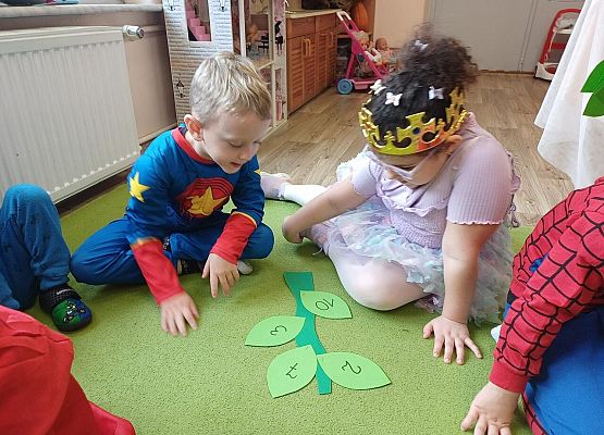 Grafika 50: 05.11.2025 Dzień Postaci z Bajek gr II