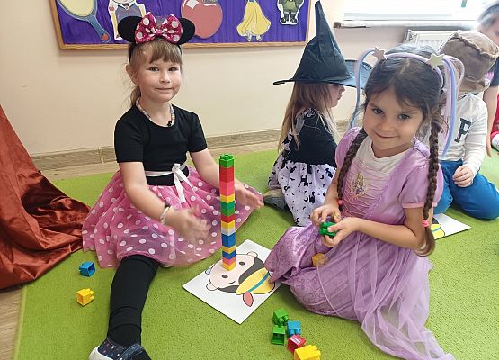 Grafika 60: 05.11.2025 Dzień Postaci z Bajek gr II