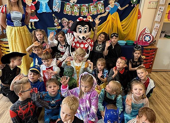 Grafika 5: 05.11.2025 Dzień Postaci z Bajek gr III