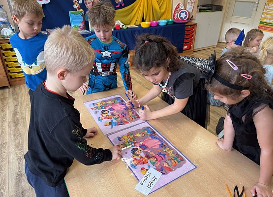 Grafika 18: 05.11.2025 Dzień Postaci z Bajek gr III